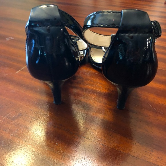 Coach Inez Black Patent Leather Kitten Heels - Picture 3 of 6